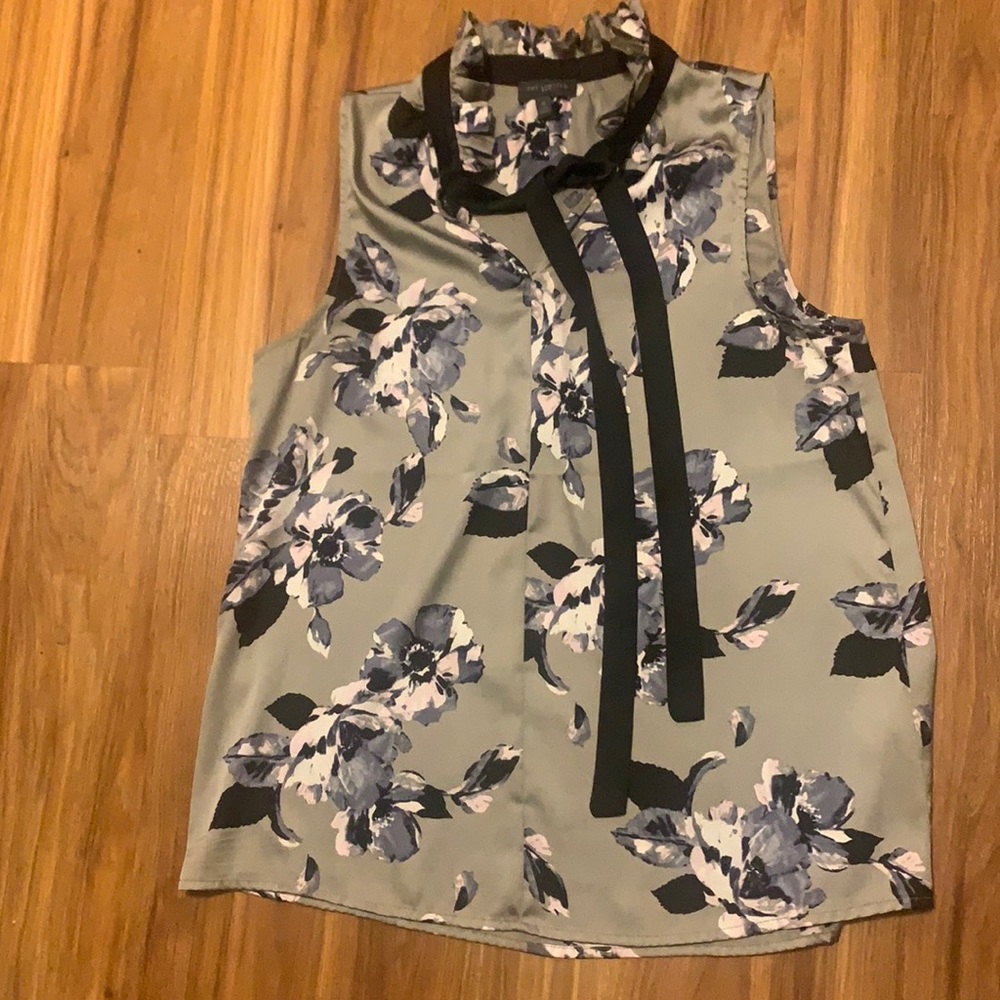 Floral top
